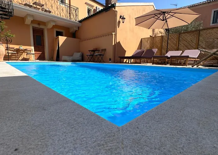 Lithari Suites