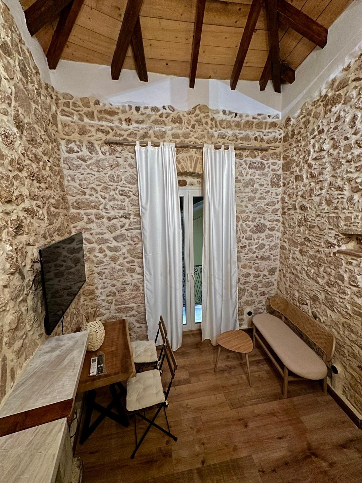 Lithari Apartment *